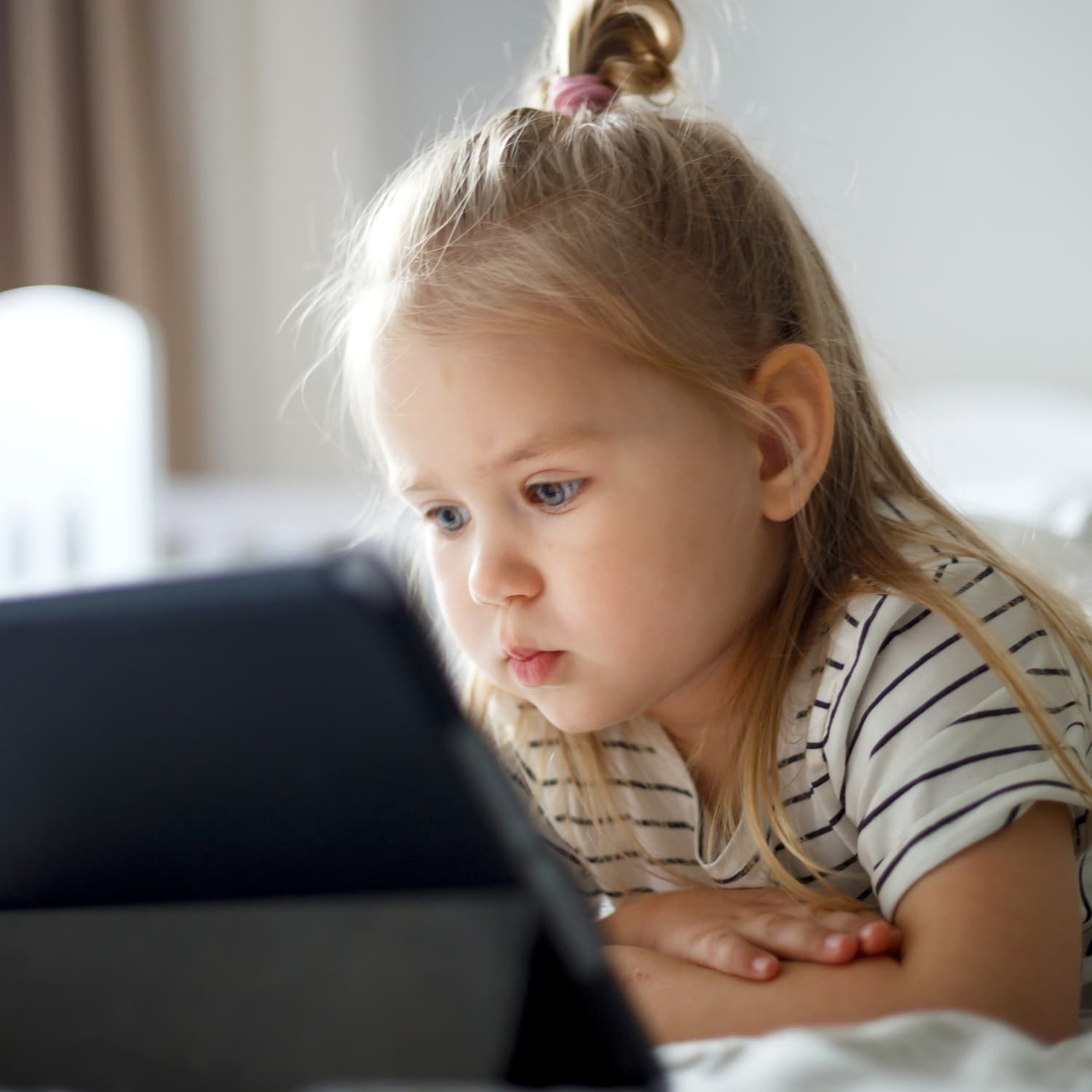 El exceso de exposición a las pantallas en niños